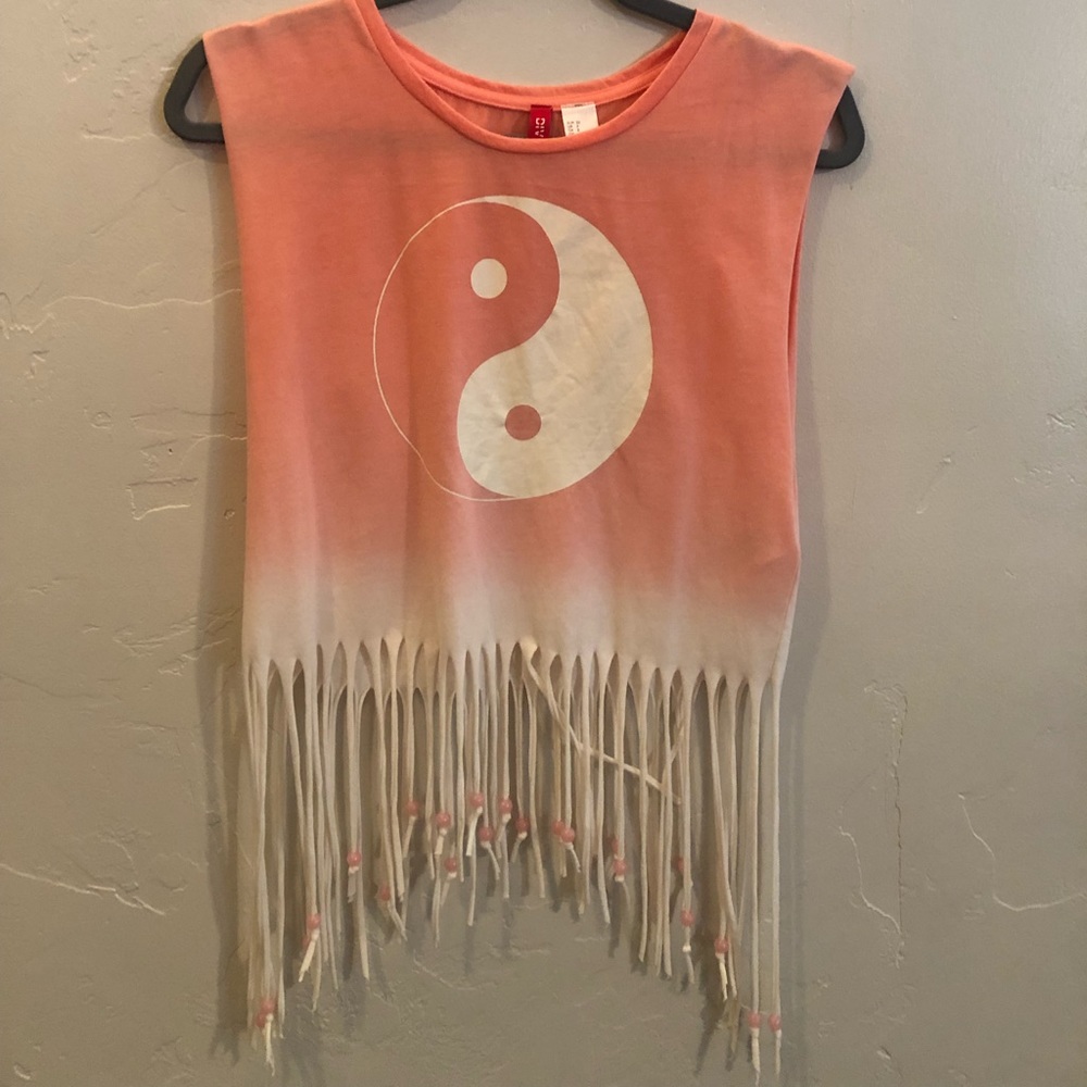 🛍🛍Yin yang Crop top with fringe 90s vibe🛍🛍